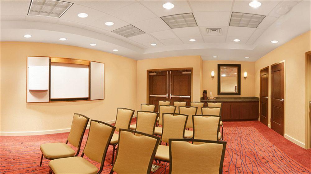 Residence Inn By Marriott Lincoln South Экстерьер фото