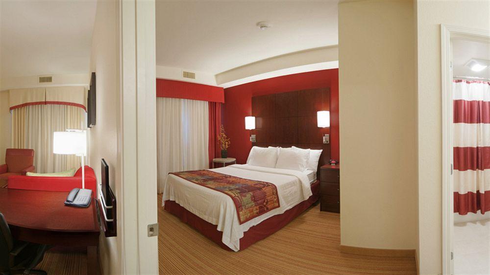 Residence Inn By Marriott Lincoln South Экстерьер фото