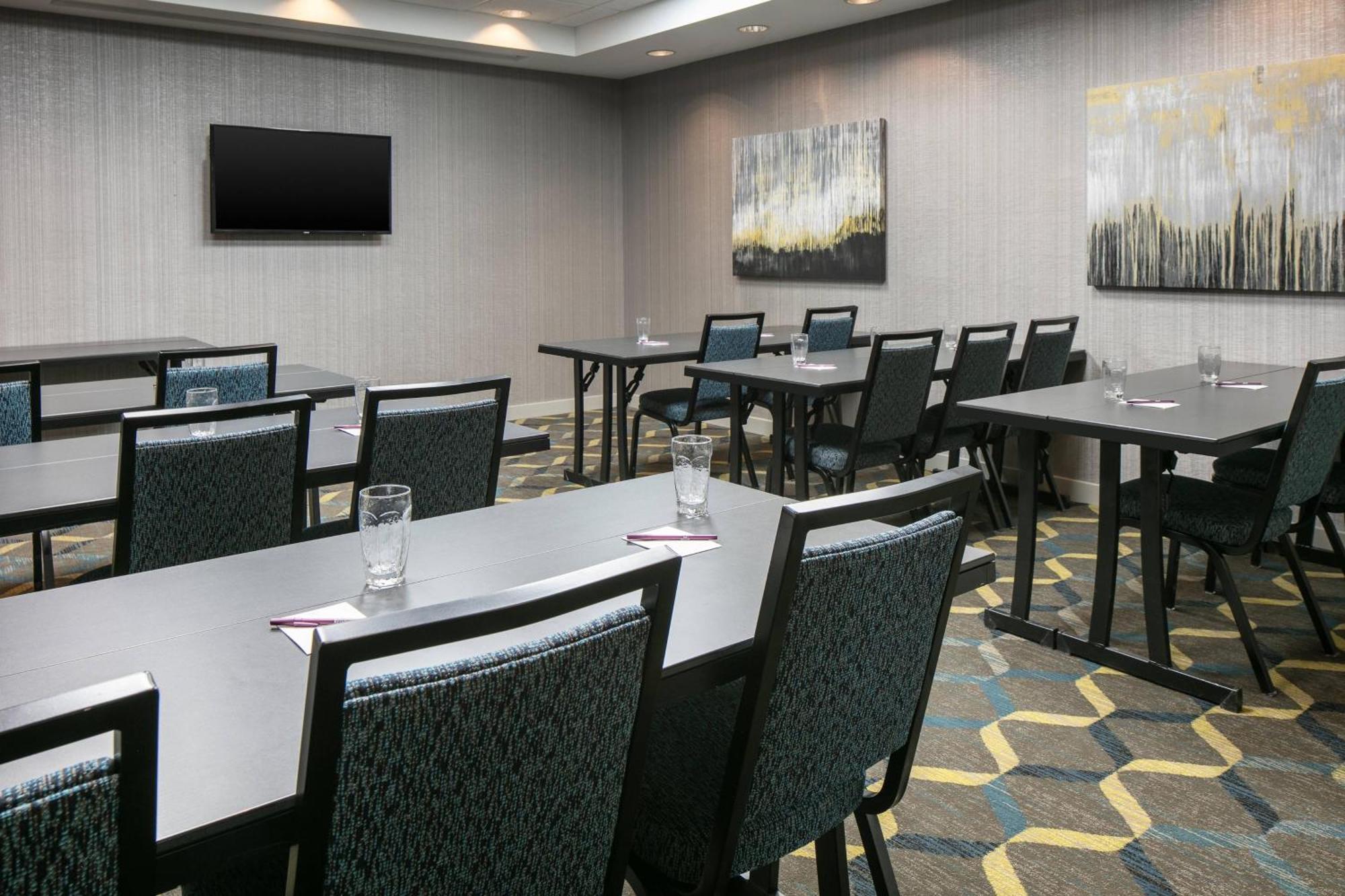 Residence Inn By Marriott Lincoln South Экстерьер фото