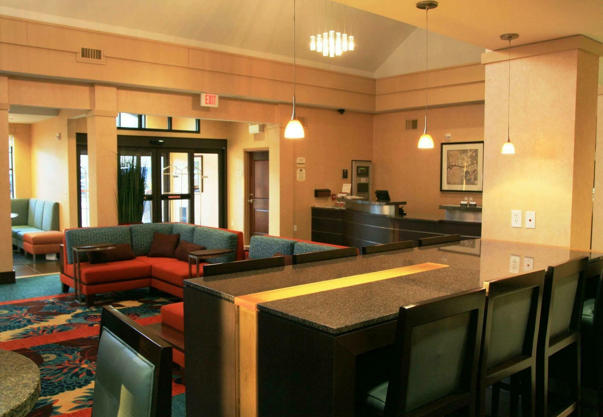 Residence Inn By Marriott Lincoln South Экстерьер фото
